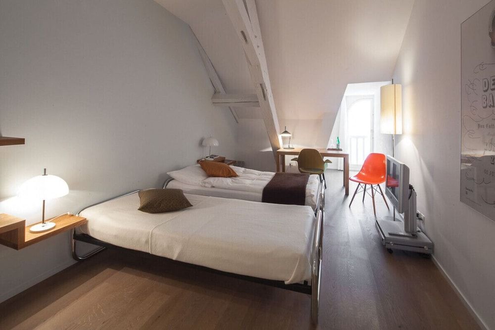 Hotel Baseltor Classic Twin Room