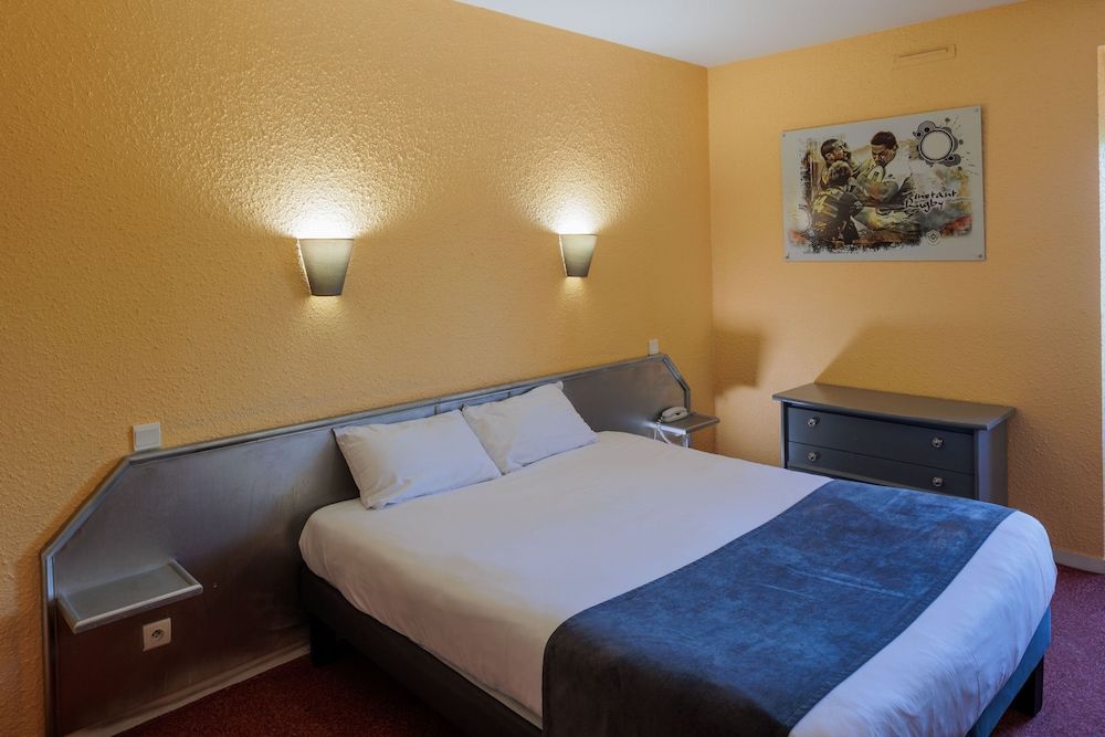 Logis Hôtel Noemys Brive - Restaurant Le Teinchurier Comfort Double or Twin Room, 2 Twin Beds 2