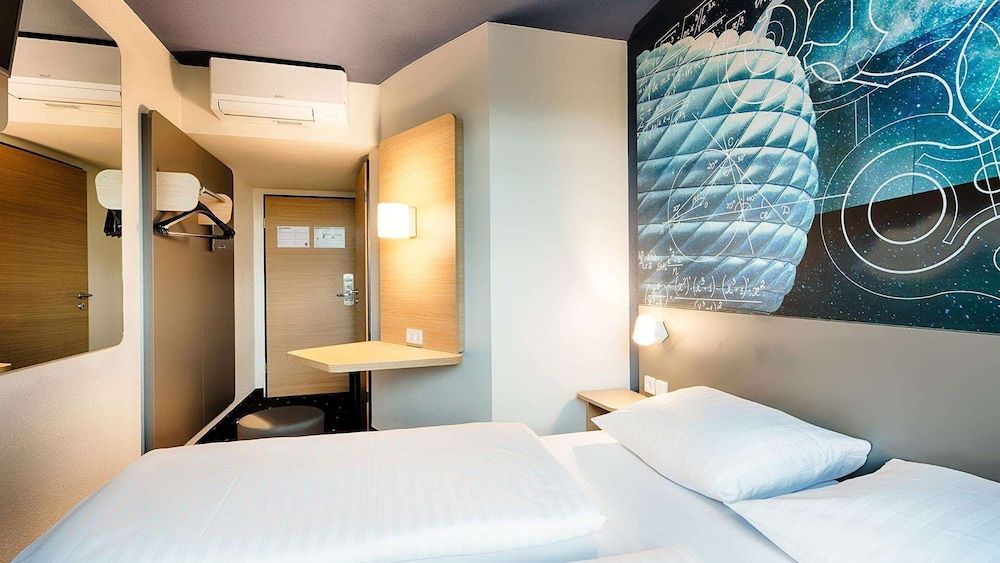 B&B Hotel München-Garching Double Room 3