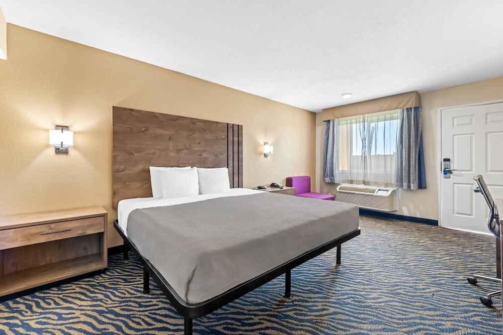 Room, 1 King Bed, Accessible, Non Smoking