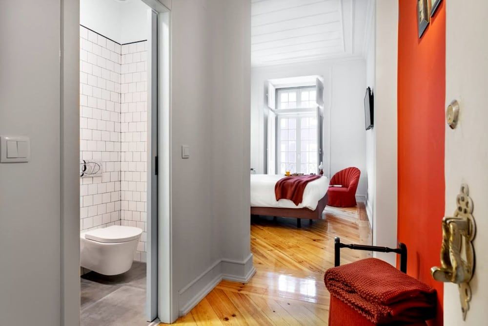 LeL Madalena GuestHouse Deluxe Room 8