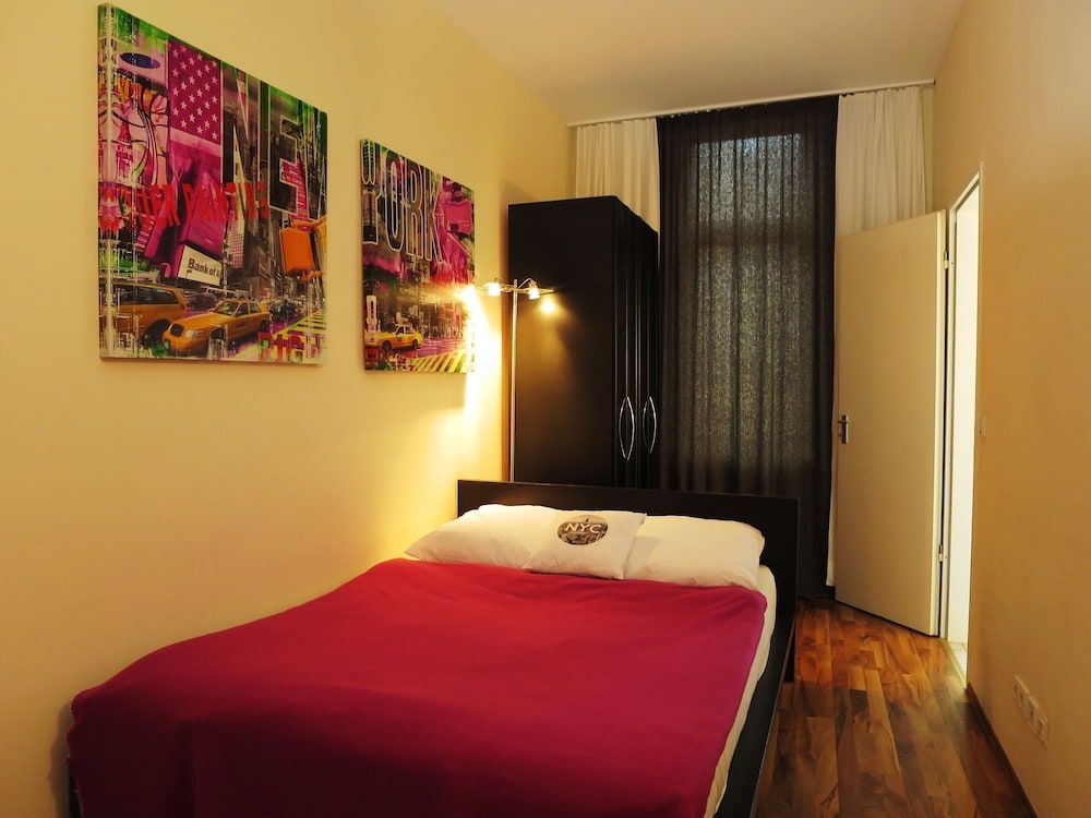 undefined Hotel Monte Christo