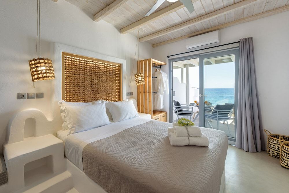 Studio Suite, Sea View