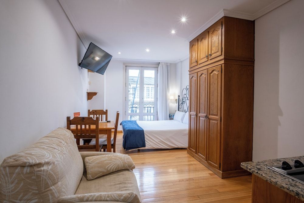 Apartamentos Alda Porta do Sol Studio, 1 Double Bed 9