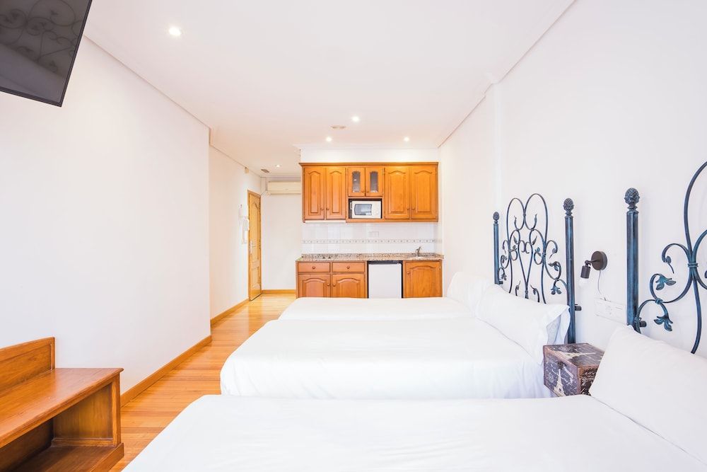 Apartamentos Alda Porta do Sol Studio, 3 Twin Beds 3