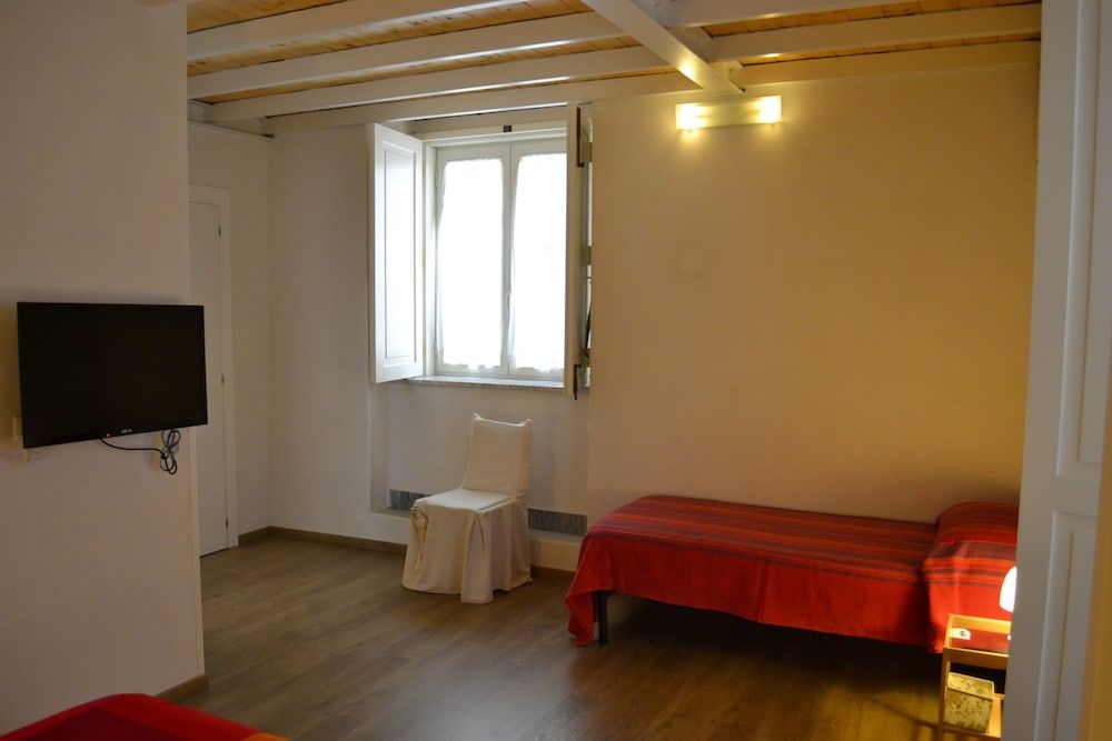 B&B Monaciello Quadruple Room (Port'Alba) 11