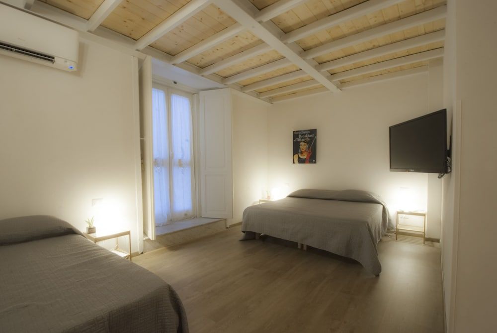 B&B Monaciello Quadruple Room (Port'Alba) 2