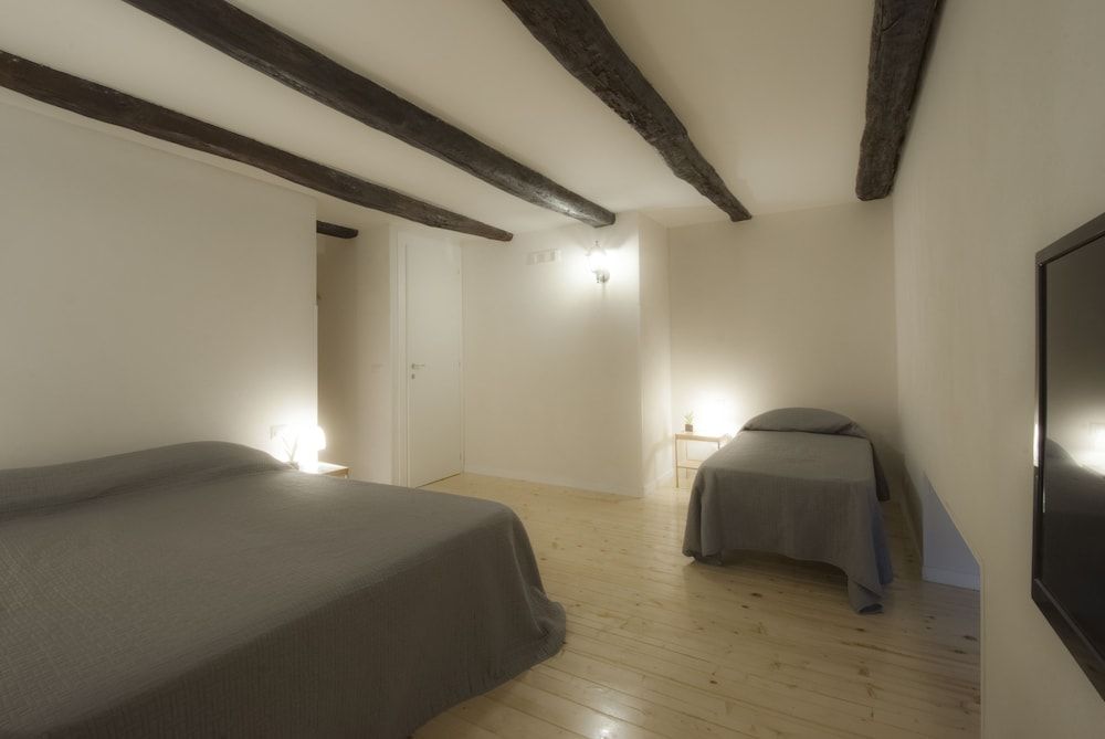 B&B Monaciello Triple Room (Porta Capuana)