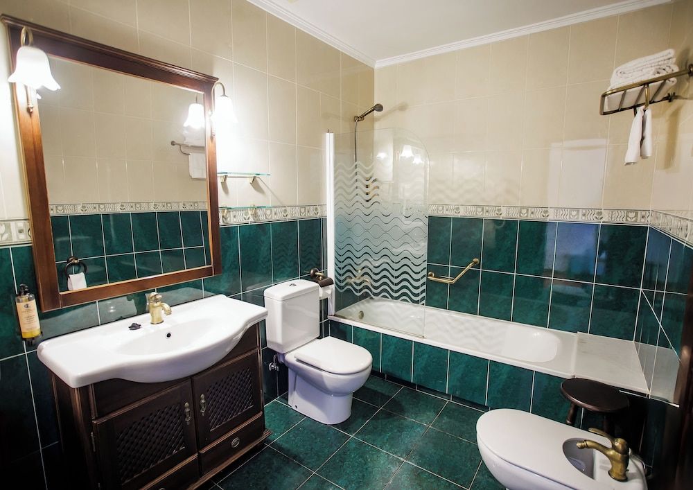 Hotel Conde Rodrigo II by eme hoteles Twin Room 8