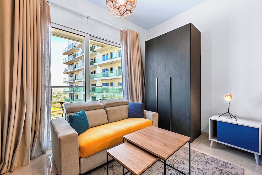 Unlock Metropolis Studio with Kitchen & Balcony 19