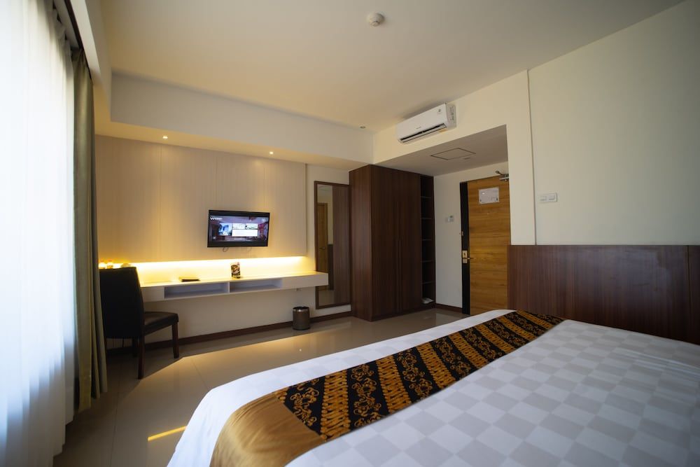 Luminor Hotel Banyuwangi Yos Sudarso by WH Executive Double Room 3