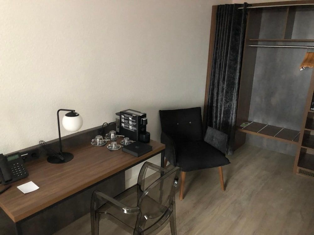 Hotel am Schlosstheater Comfort Double Room 6