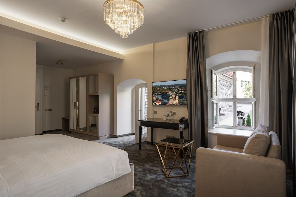 St.Palace hotel Deluxe Room with Terrace 5