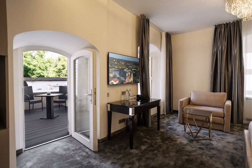 St.Palace hotel Deluxe Room with Terrace 6