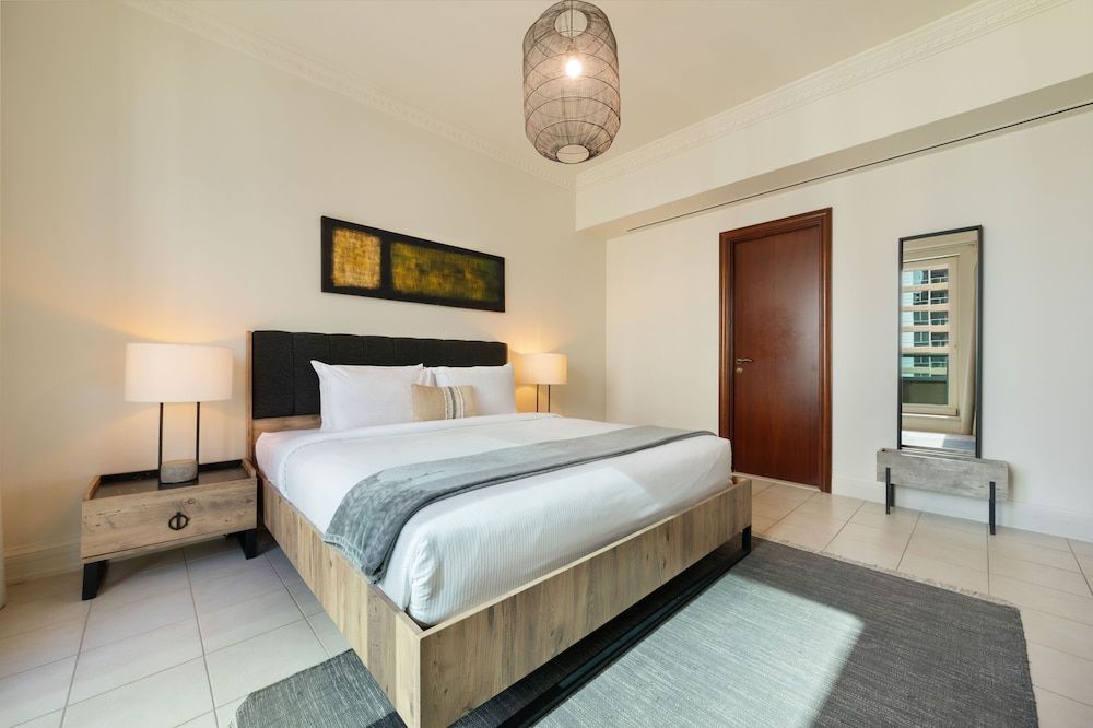 undefined Maison Privee - Stunning Waterfront Apt w/ Marina View nxt to Beach 7