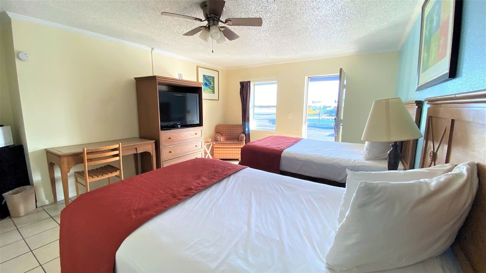Premium Room, Multiple Beds, Kitchenette