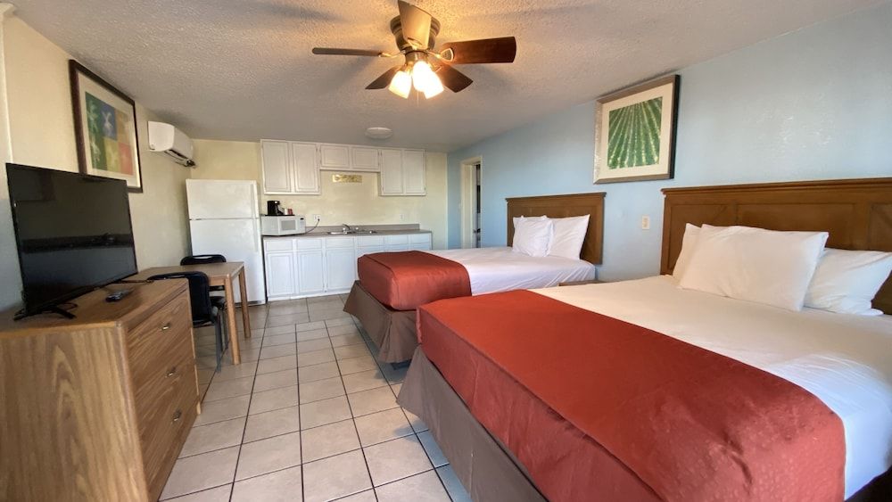 Premium Room, Multiple Beds, Kitchenette