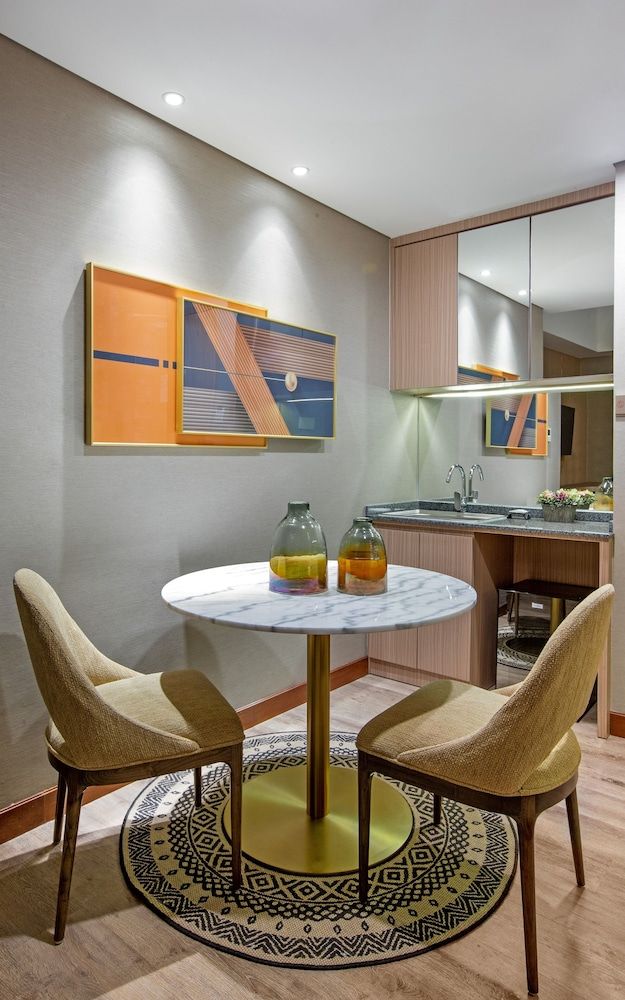 Aston Gresik Hotel & Conference Center Suite 4