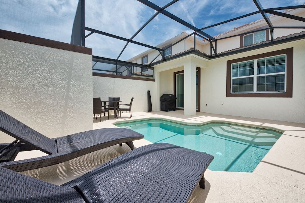 undefined 5 bed home resort 2