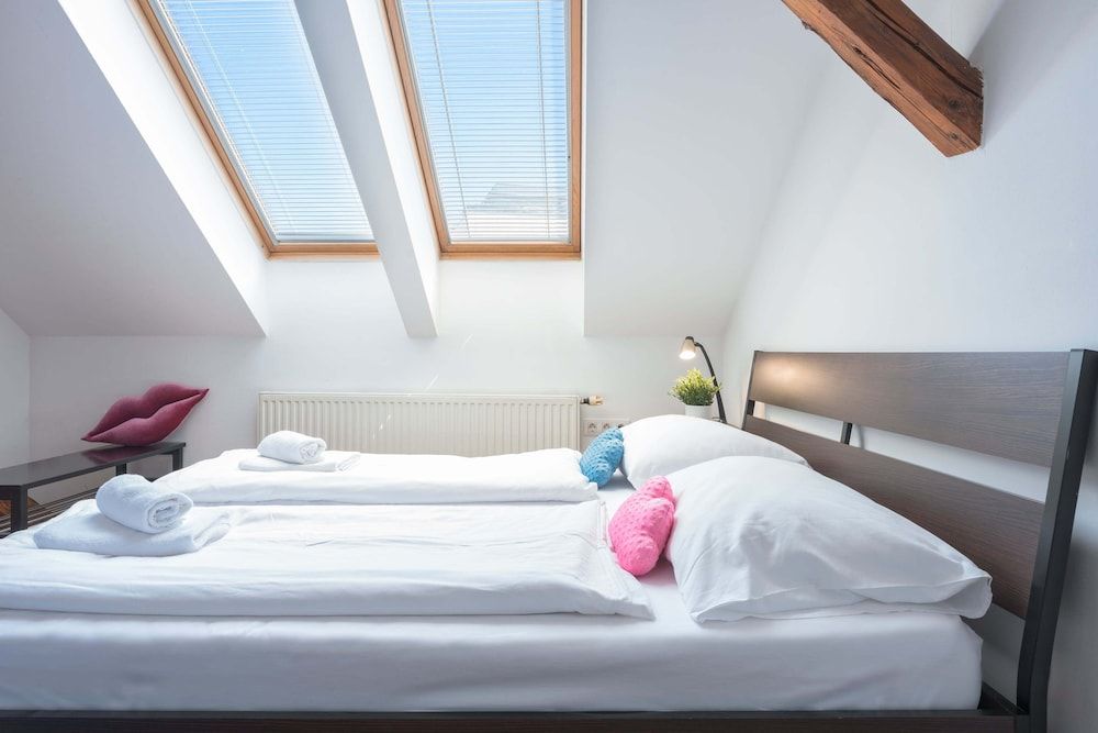 undefined Atik Rooms 5