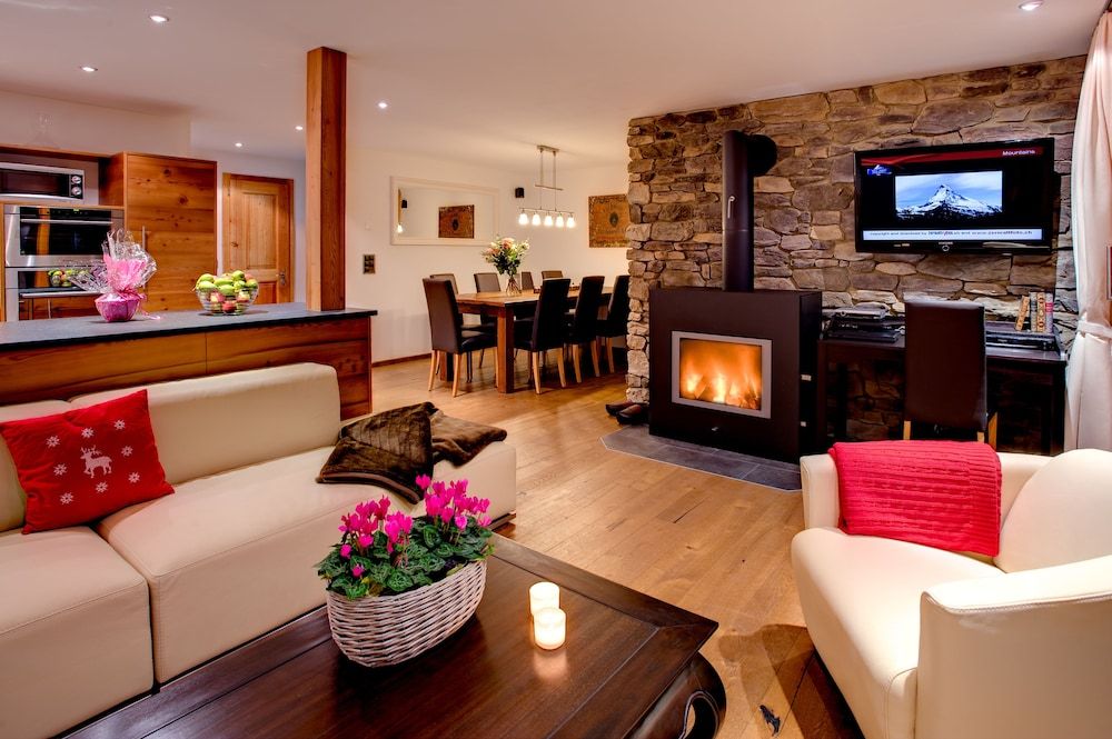 undefined Mountain Exposure Luxury Chalets & Penthouses & Apartments