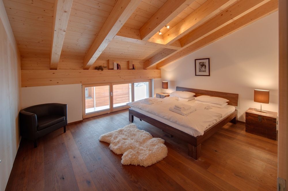 Luxury Penthouse, 3 Bedrooms, Mountain View (Zora)