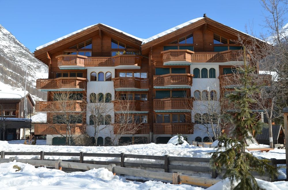 undefined Mountain Exposure Luxury Chalets & Penthouses & Apartments 6