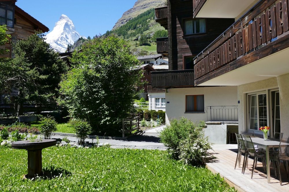 Mountain Exposure Luxury Chalets & Penthouses & Apartments Superior Apartment, 3 Bedrooms, Terrace, Mountain View (Vieux Moulin Garden) 3