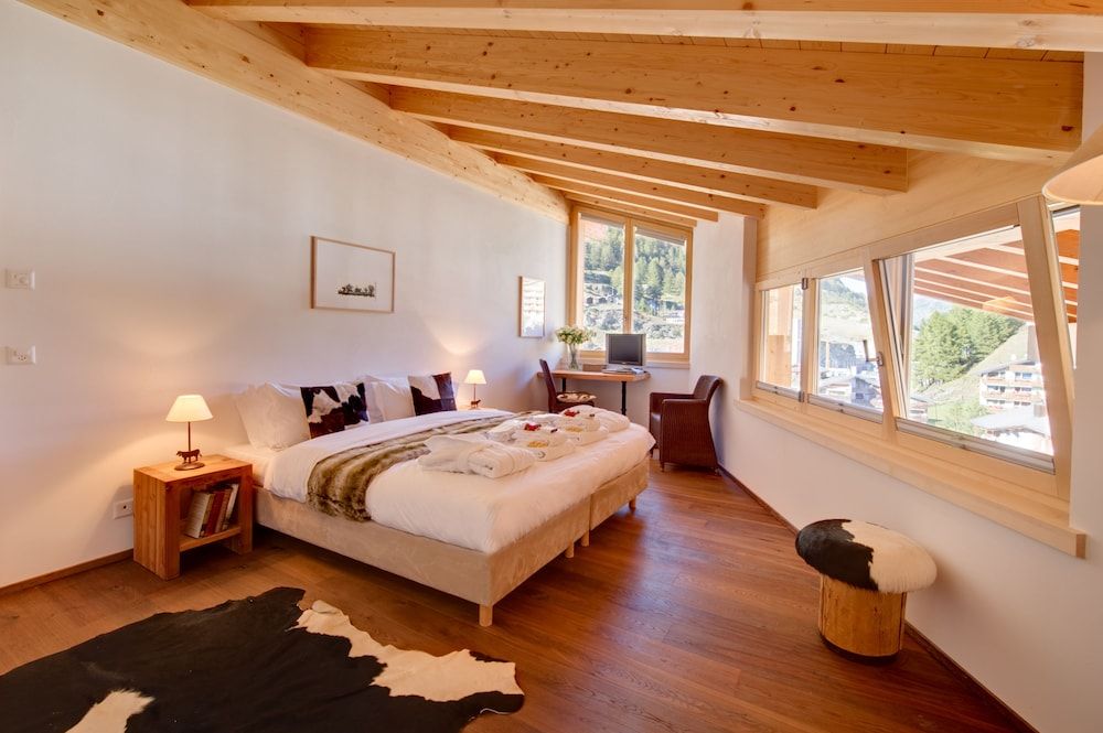 Mountain Exposure Luxury Chalets & Penthouses & Apartments Luxury Penthouse, 3 Bedrooms, Mountain View (Zeus) 2