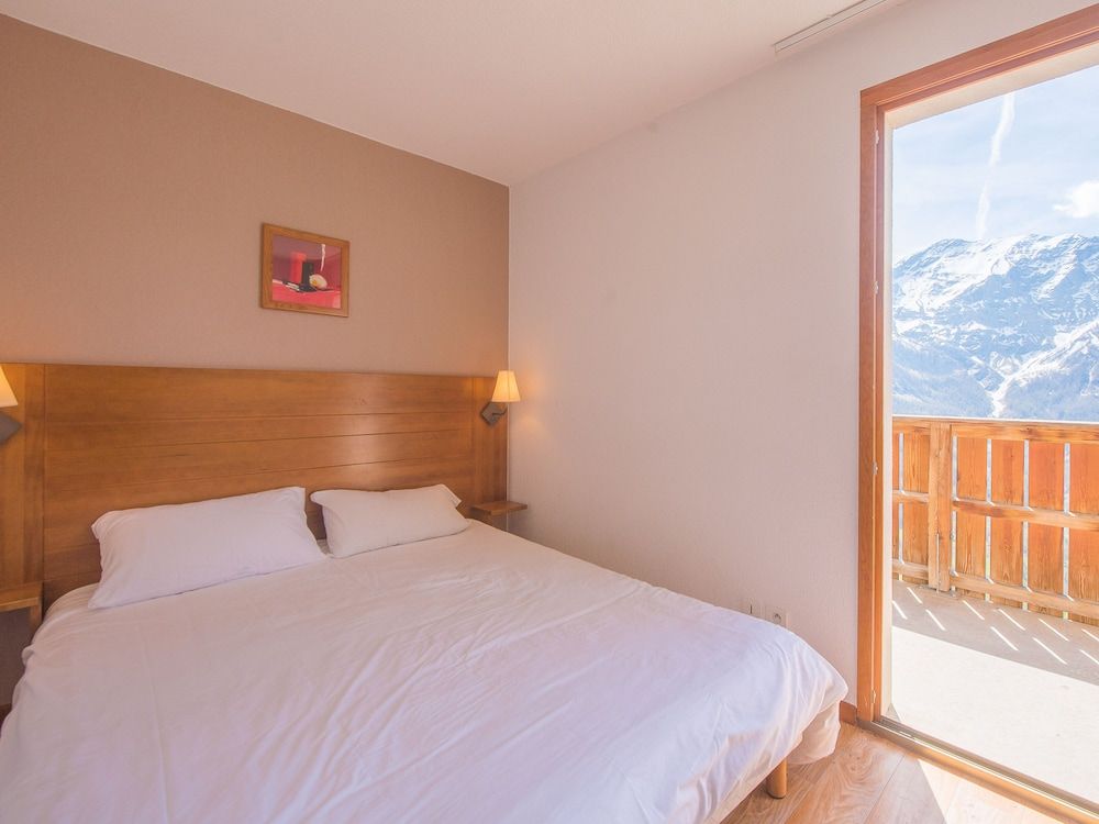 4-bedroom apartment for 10 people