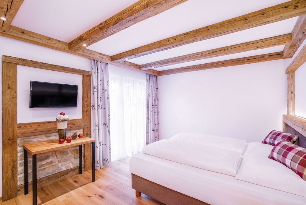 Grand-Apartment "Granat" (add. cleaning fee 125 EUR to be paid on site)
