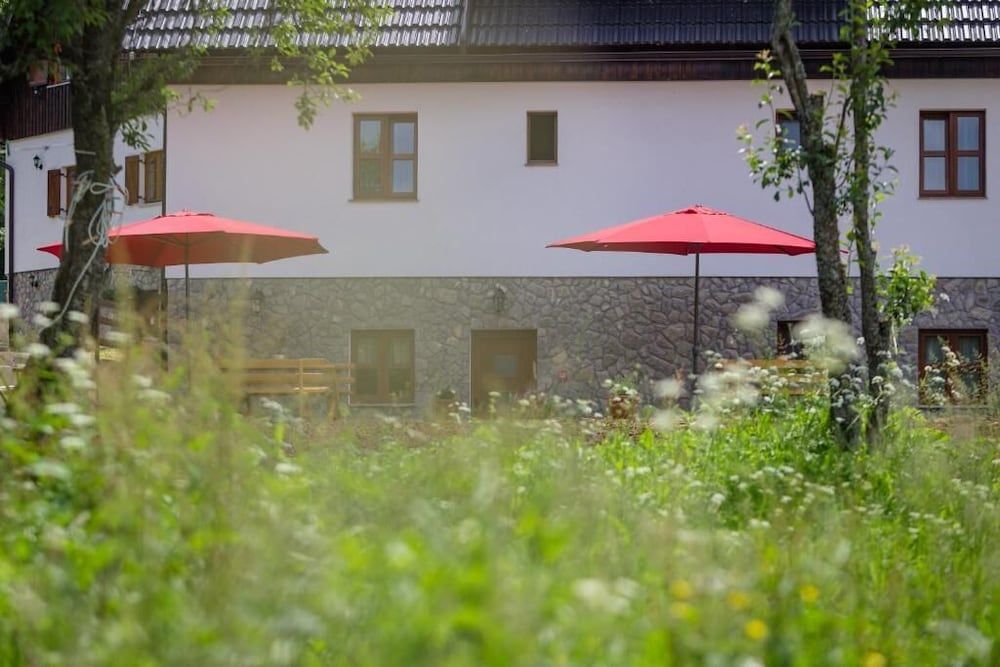 undefined Imperial house 6