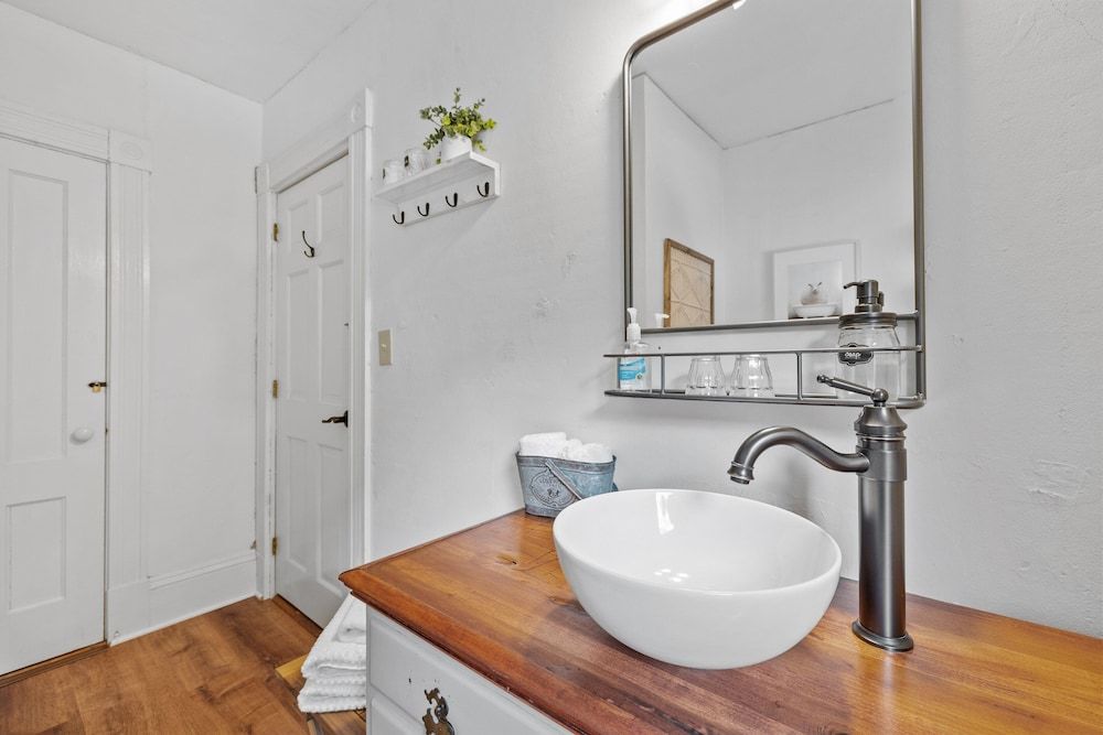 Inn On Golden Pond Sheep Island 6