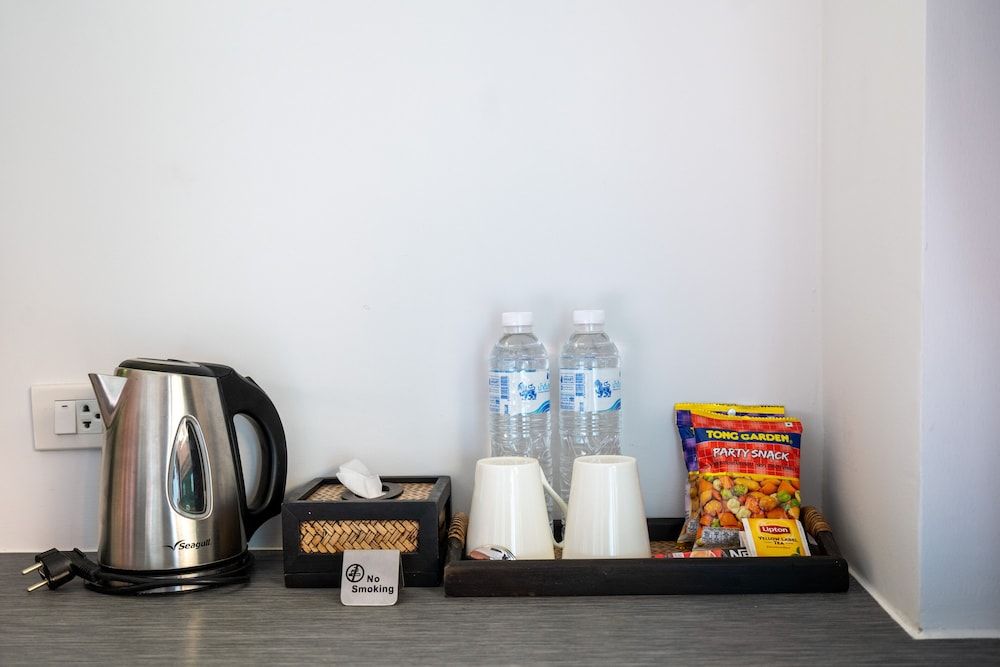 The Thames Pool Access Resort SHA+ 2 Bedroom Family Pool Access Room 9