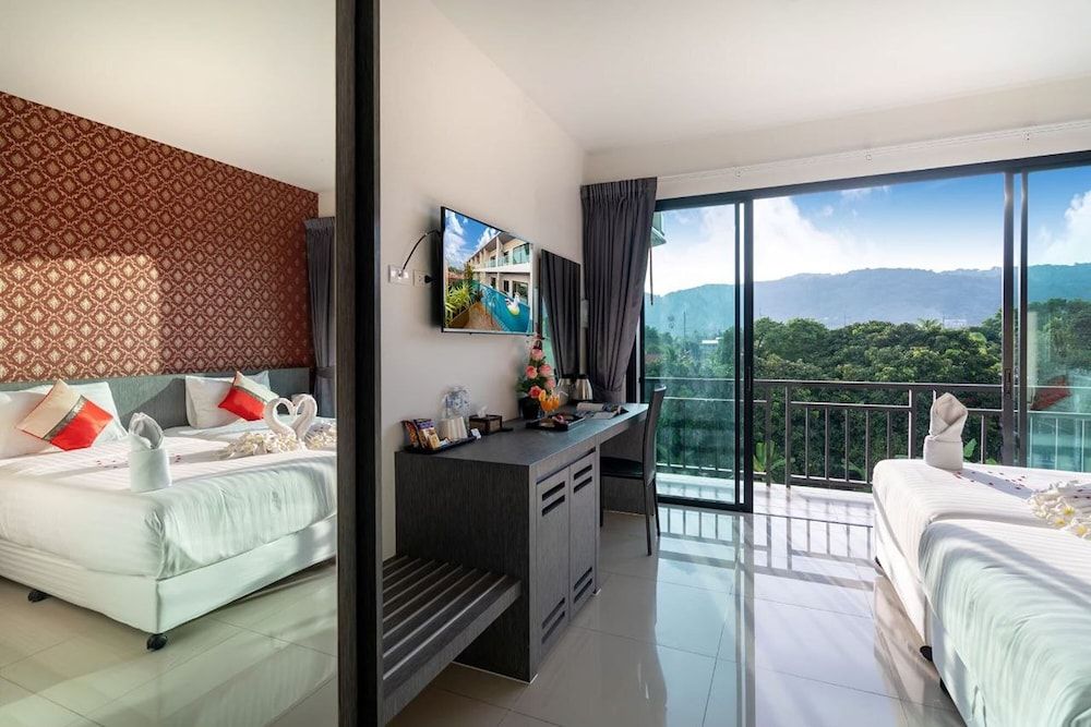 The Thames Pool Access Resort SHA+ Superior Room, Balcony