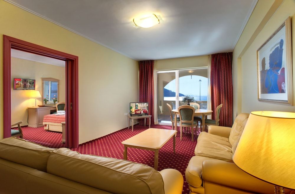 Angelika Pallas Hotel Executive Room 4