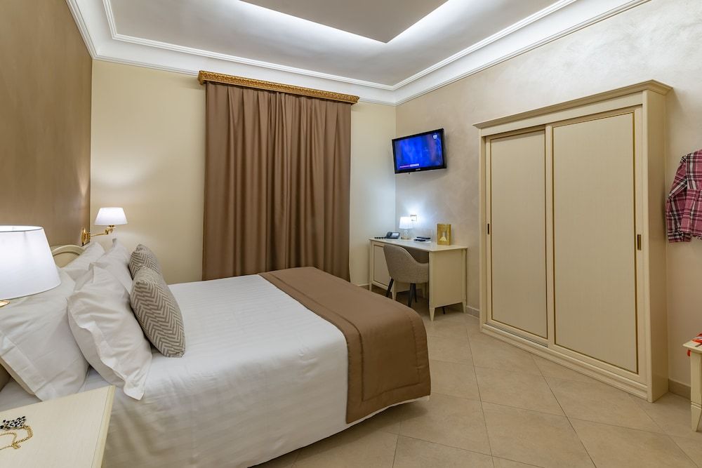 Vittorio Emanuele Boutique Hotel Family Room, City View (201) 4