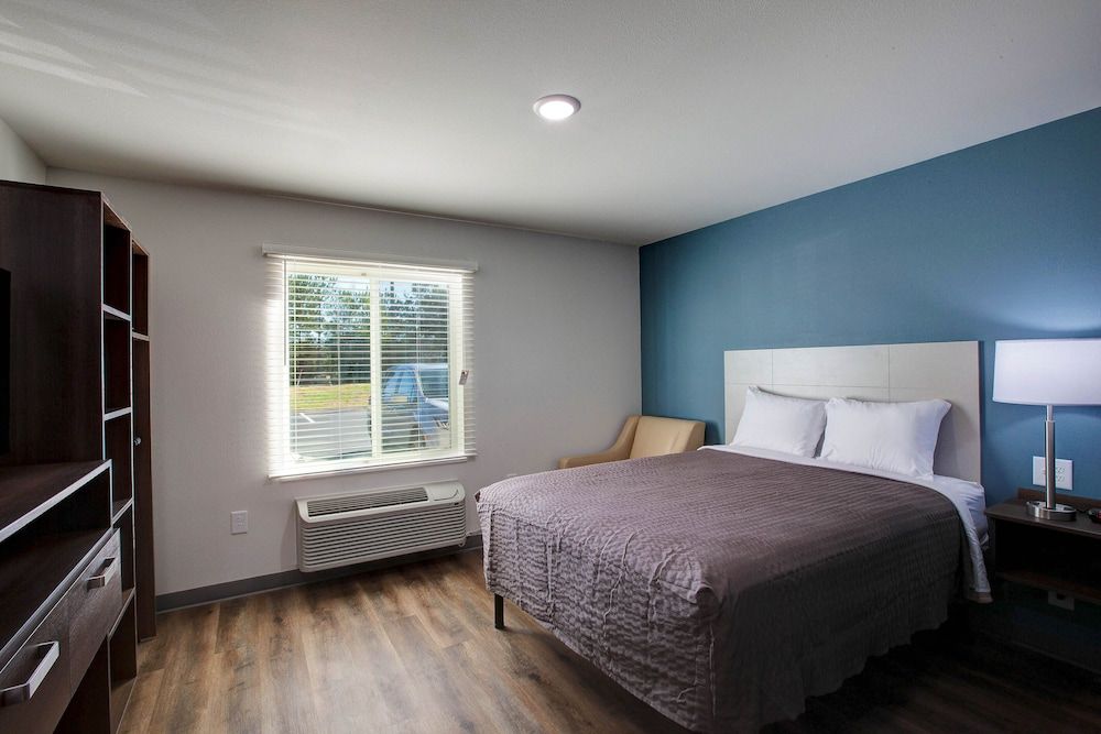 Standard Room, 1 Queen Bed, Non Smoking