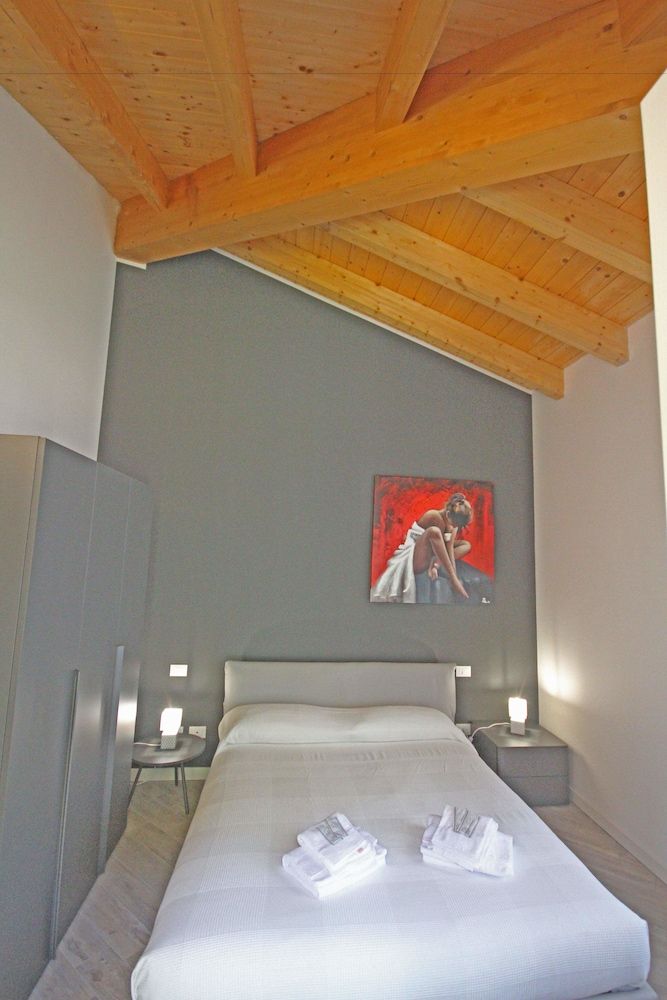 Diamond Apartments Comfort Apartment, 1 Bedroom, Garden View 3