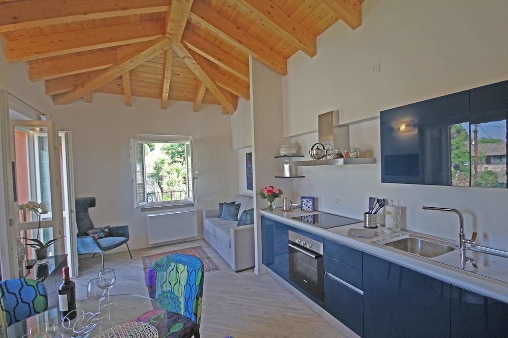 Diamond Apartments Comfort Apartment, 1 Bedroom, Garden View 9