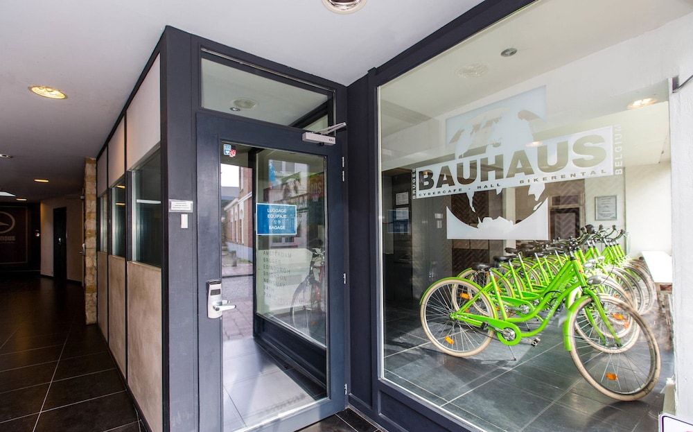 undefined St Christopher's Inn Bauhaus Budget Hotel - Hostel 6