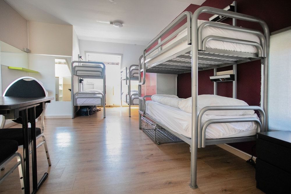 Bed in a 6-Bed Mixed Dormitory
