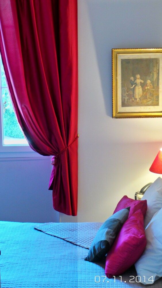 Hotel Le Relais Du Postillon Standard Double Room, Park View 4