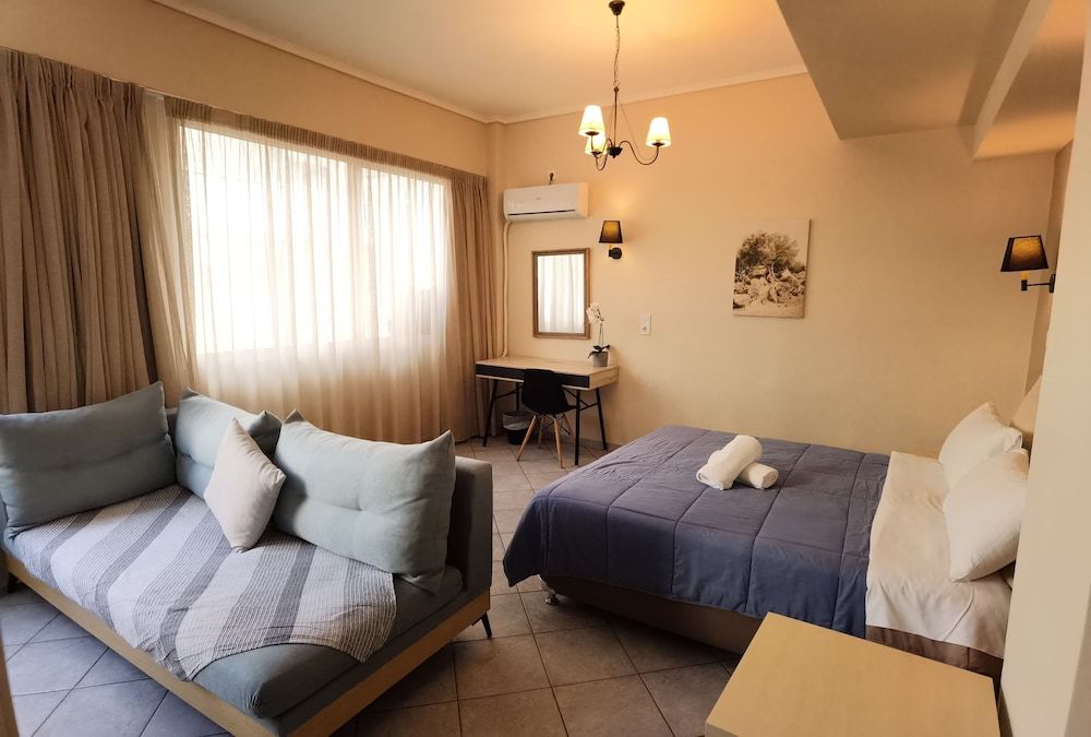 Filon Deluxe Double Room 3