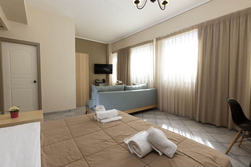 Filon Deluxe Double Room 5