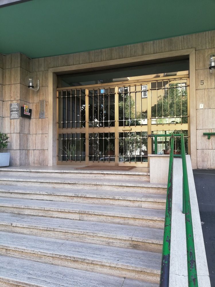 undefined Domus Vatican Holidays 5