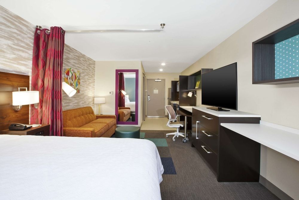 Studio Suite, 1 King Bed, Non Smoking