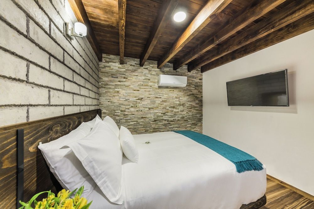 Matian Hotel Boutique Superior Room, 1 Queen Bed with Sofa bed, Non Smoking, Garden View 3