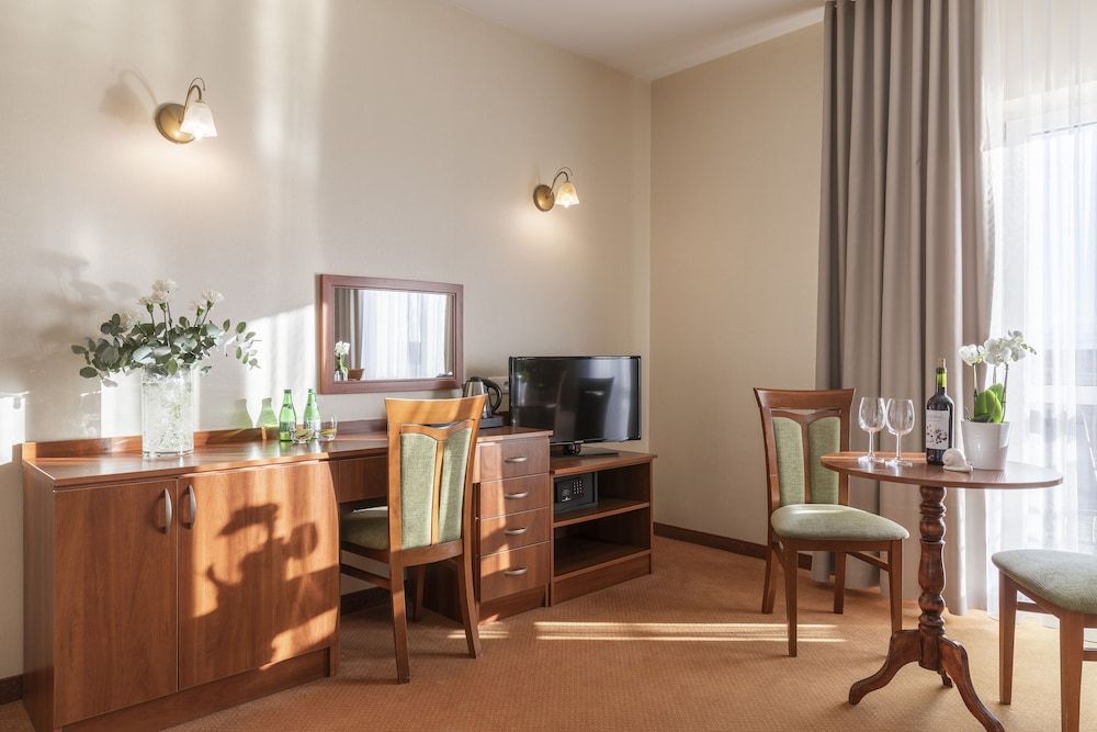 Bursztyn Medical SPA & Wellness Deluxe Double Room 10