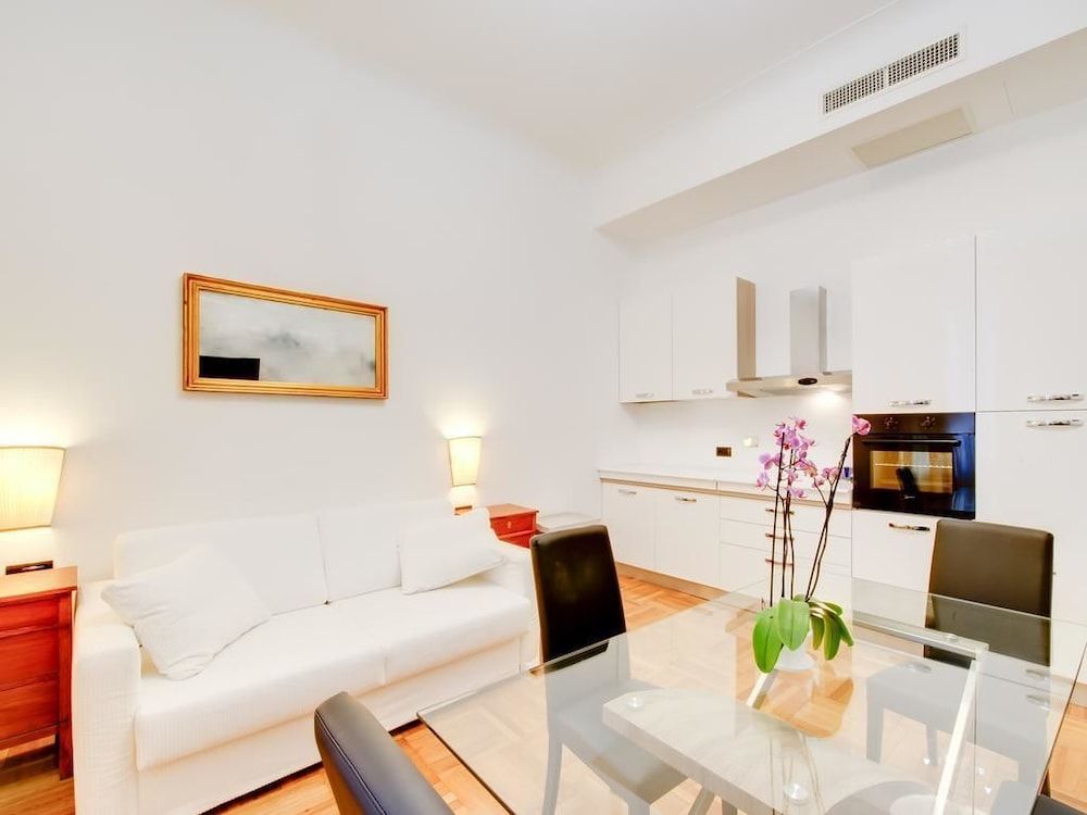 undefined Queen Palace Suites 4